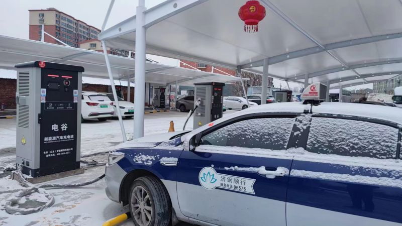 Our company’s charging piles were successfully put into operation in Jinan, the provincial capital