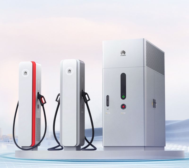 Charging pile technology innovation, Huawei launches fully liquid-cooled supercharger